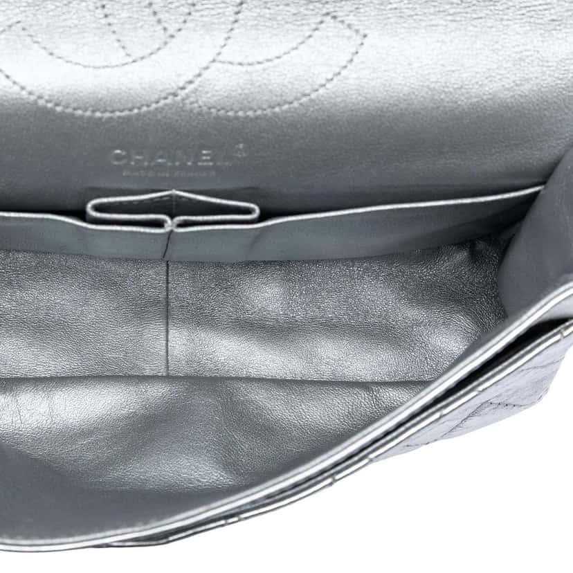 Chanel Quilted Metallic Aged Calfskin Reissue 2.55 Double Flap 226 Silver Leather Very good condition - Model View