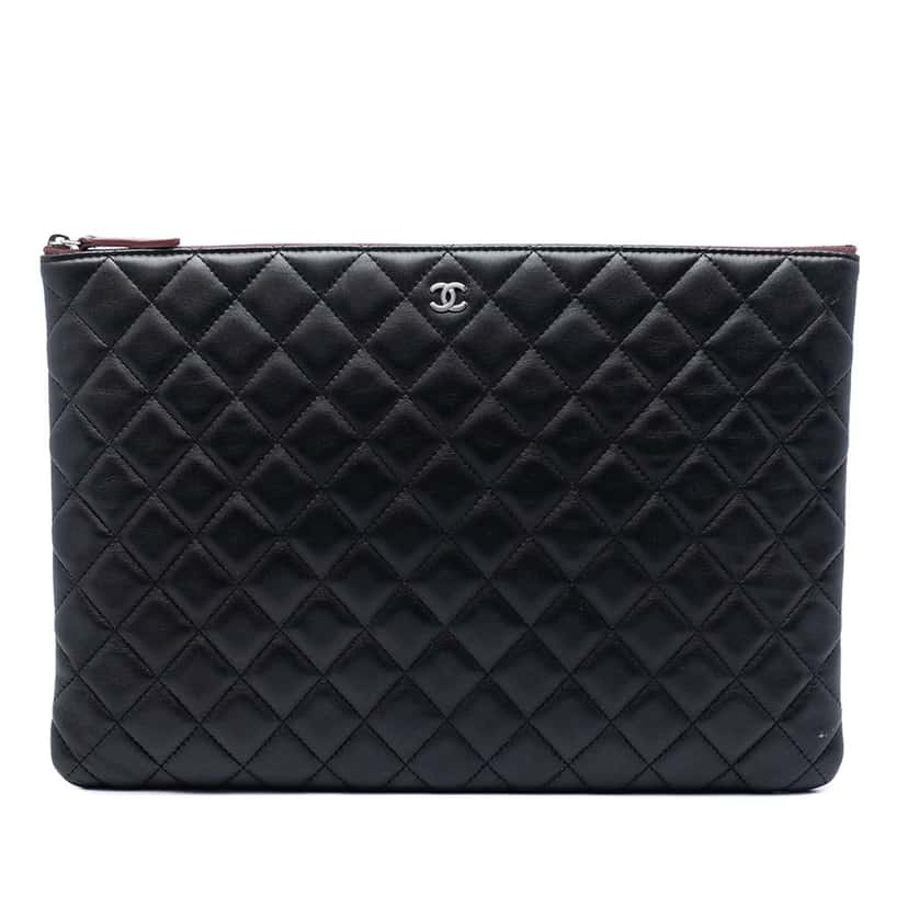 Chanel Large Quilted Lambskin O Case Clutch Black Leather Never worn, with tag - Front View