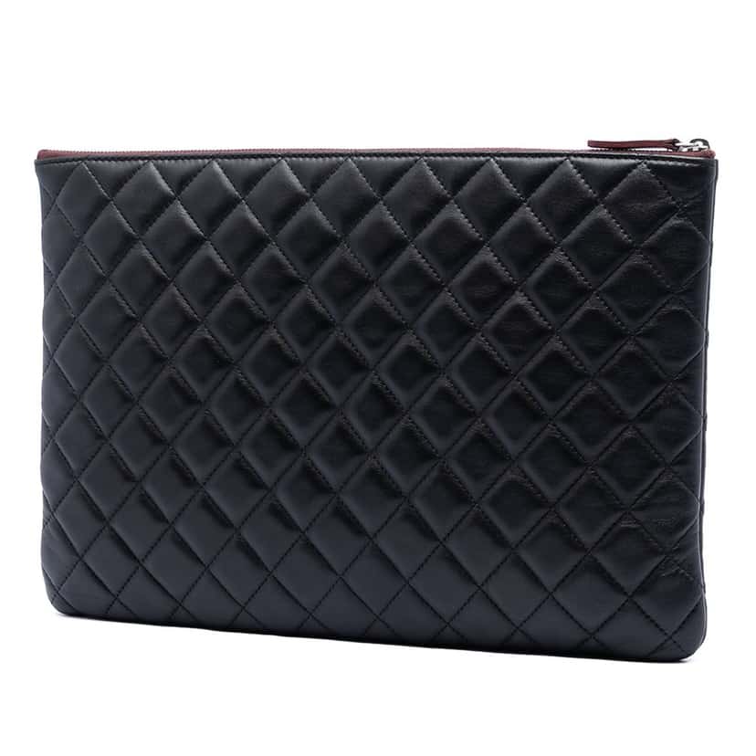 Chanel Large Quilted Lambskin O Case Clutch Black Leather Never worn, with tag - Back View