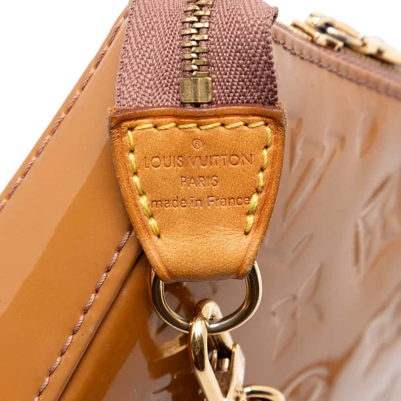 Louis Vuitton Monogram Vernis Pochette Accessoires Brown Leather Very good condition - Box View