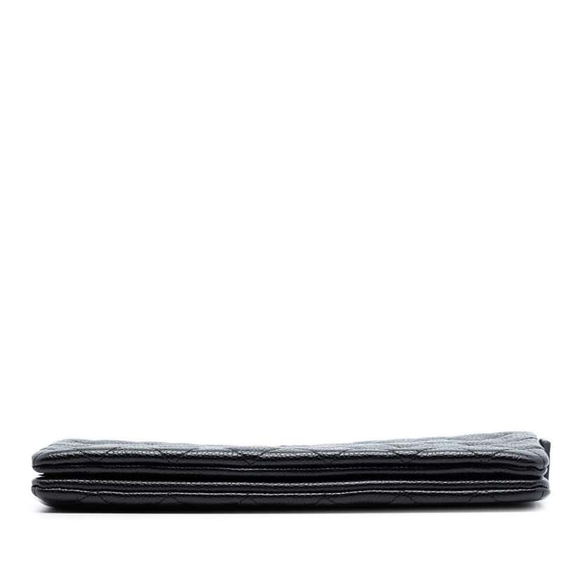 Chanel Small CC Quilted Caviar Zip Pouch Black Leather Very good condition - Inside View