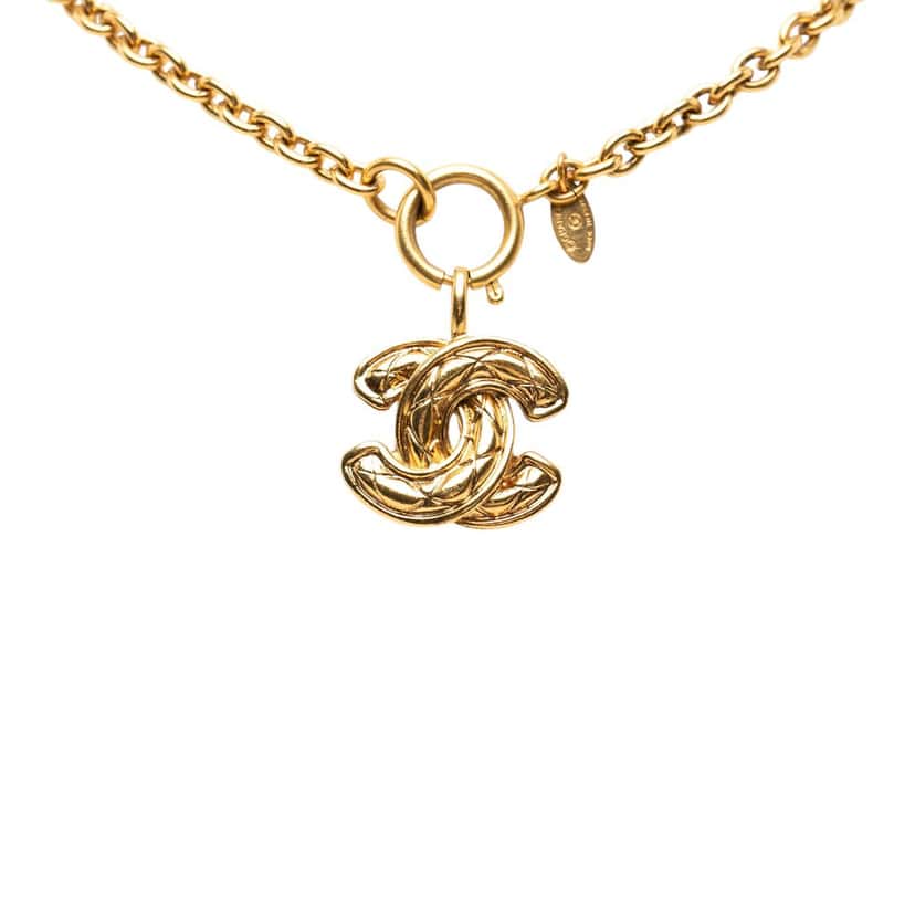 Chanel Gold Plated CC Quilted Pendant Necklace Gold Metal Very good condition - Front View