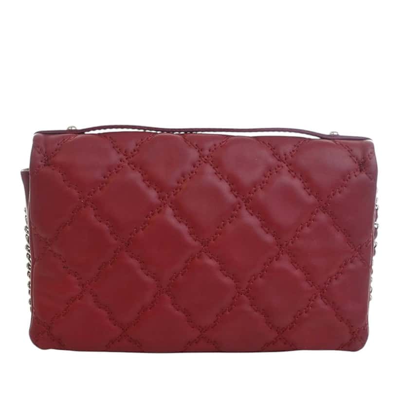 Chanel CC Quilted Calfskin Double Stitch Hamptons Flap Red Leather Very good condition - Model View