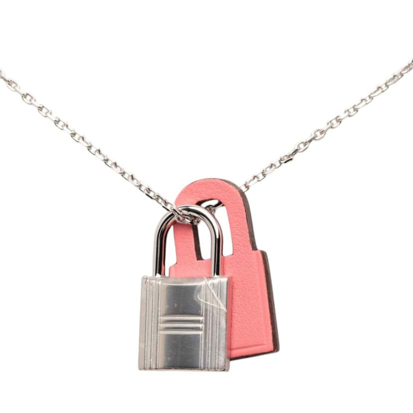 Hermès Palladium Plated and Swift O Kelly Pendant Necklace Silver Metal Very good condition - Front View