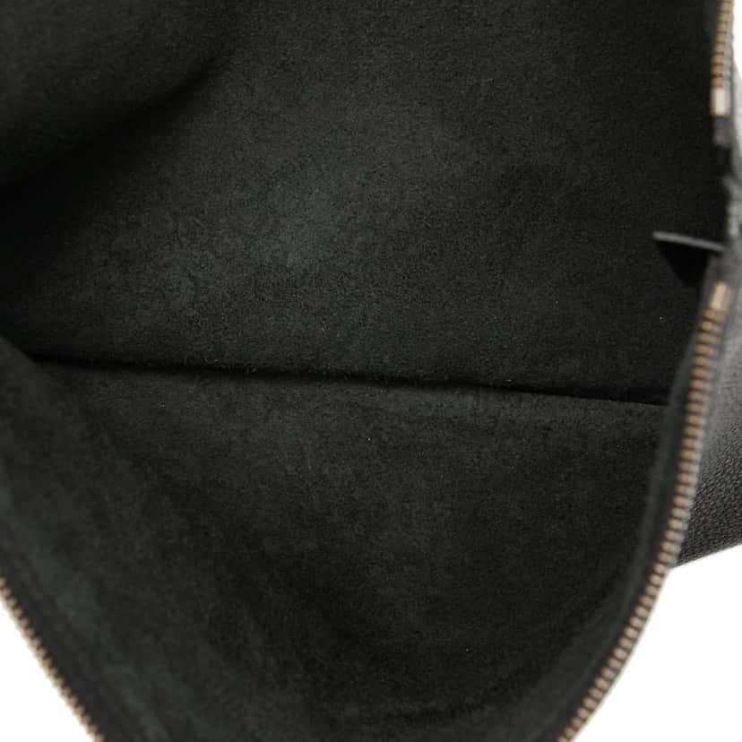 Gucci Leather Logo Clutch Black Leather Very good condition - Model View