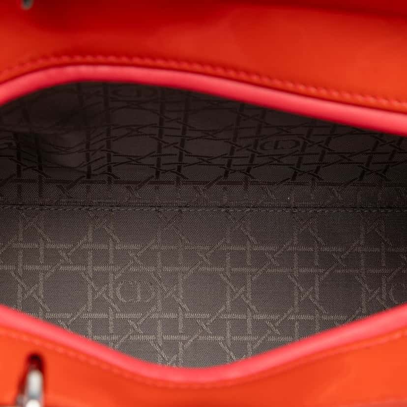 Dior Large Patent Cannage Lady Dior Orange Leather Very good condition - Model View