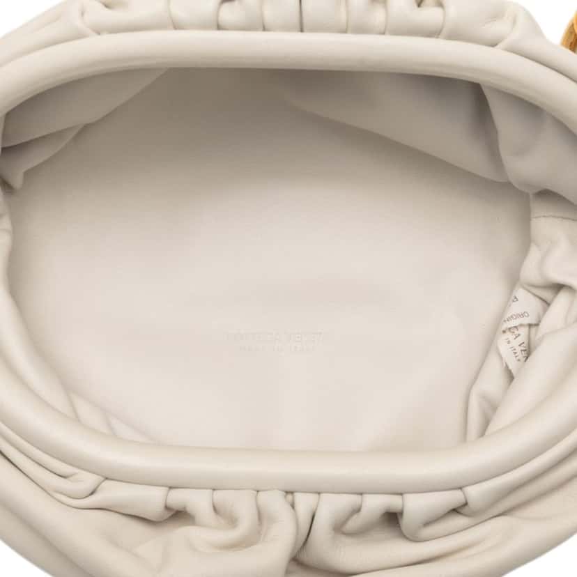 Bottega Veneta Lambskin Belt Chain Pouch White Leather Very good condition - Model View