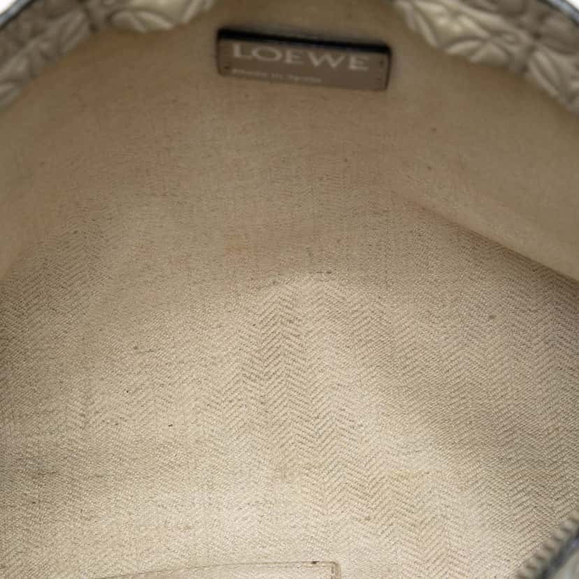 LOEWE Embossed Leather Anagram Repeat T Clutch Beige Leather Very good condition - Model View