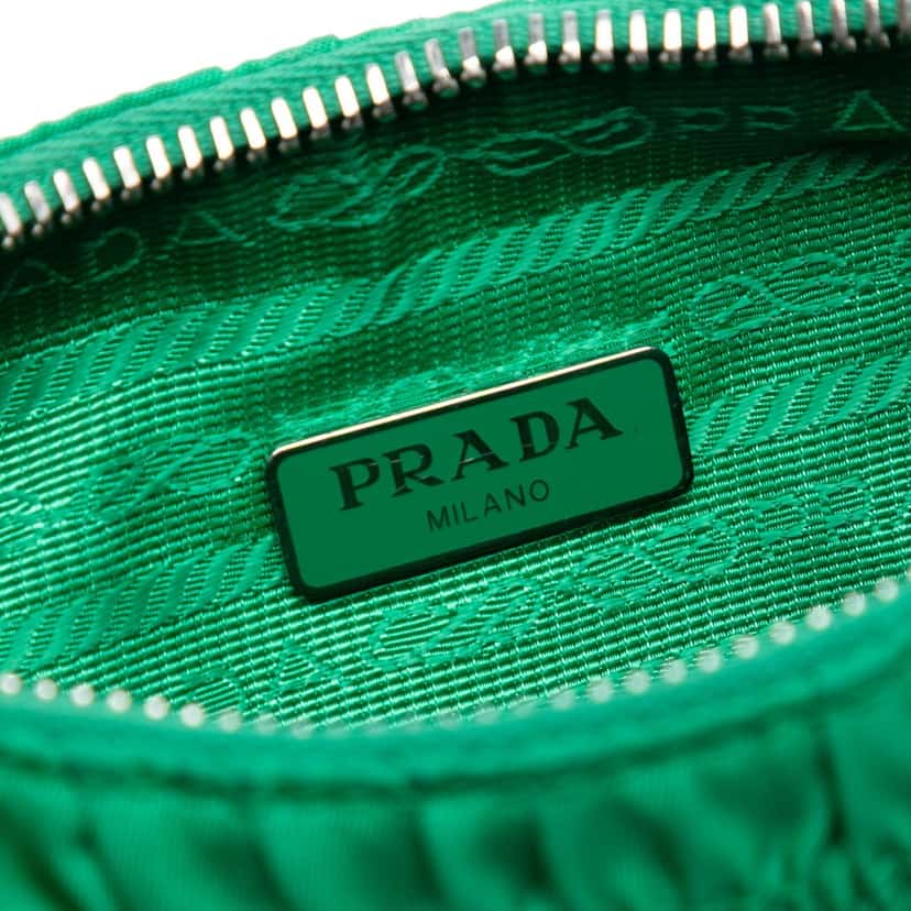 Prada Tessuto Gaufre Re Edition Shoulder Bag Green Very good condition - Box View