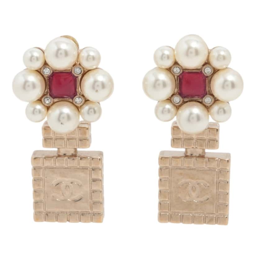 Chanel CC Gold Plated Faux Pearl Strass Push Back Earrings Gold Metal Very good condition - Front View