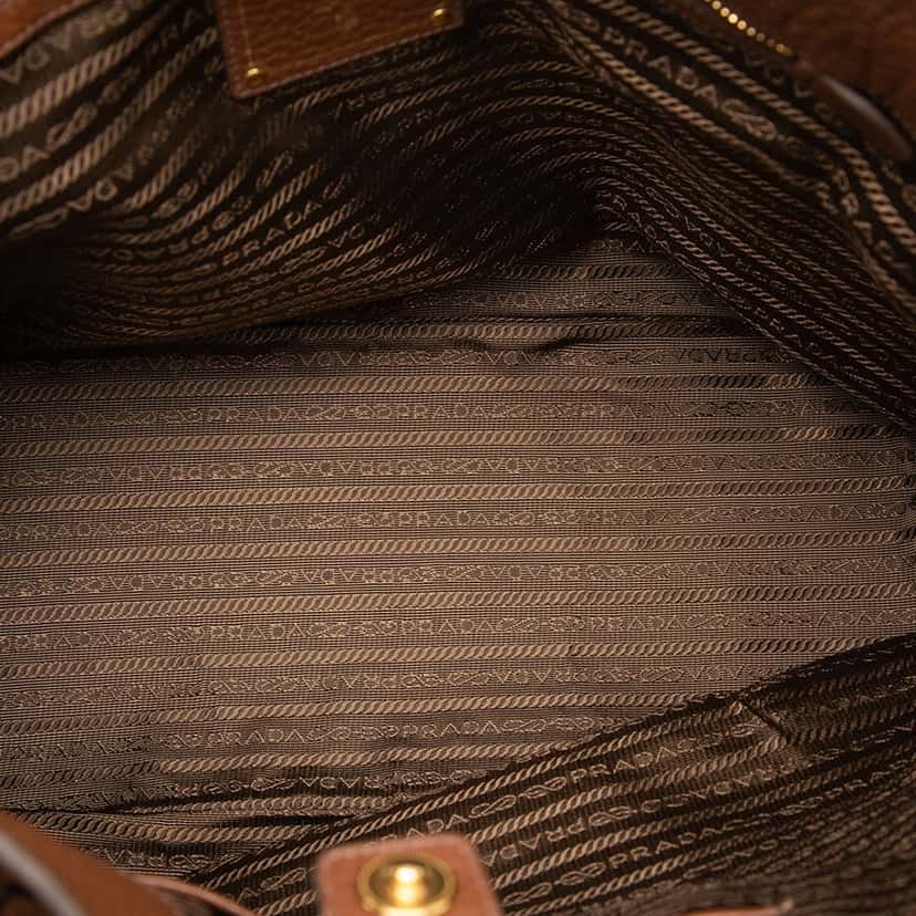 Prada Vitello Daino Open Convertible Tote Brown Leather Very good condition - Model View