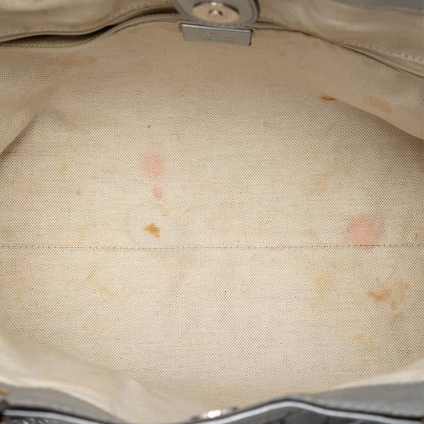 Gucci Medium Guccissima Sukey Tote Silver Leather Very good condition - Model View