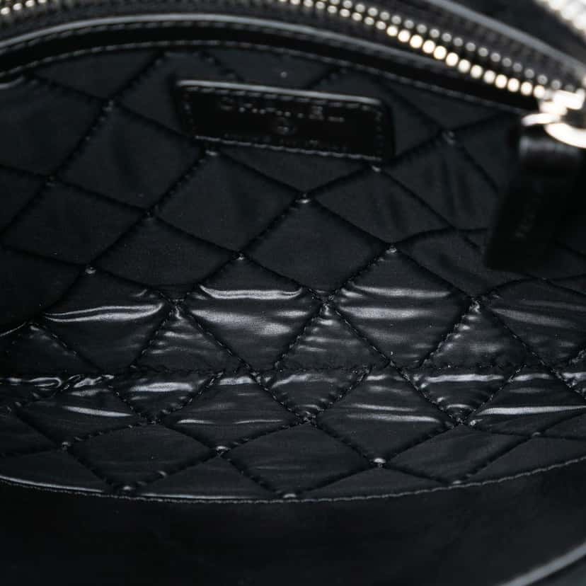 Chanel Aged Calfskin Votez Coco Clutch Black Leather Very good condition - Model View