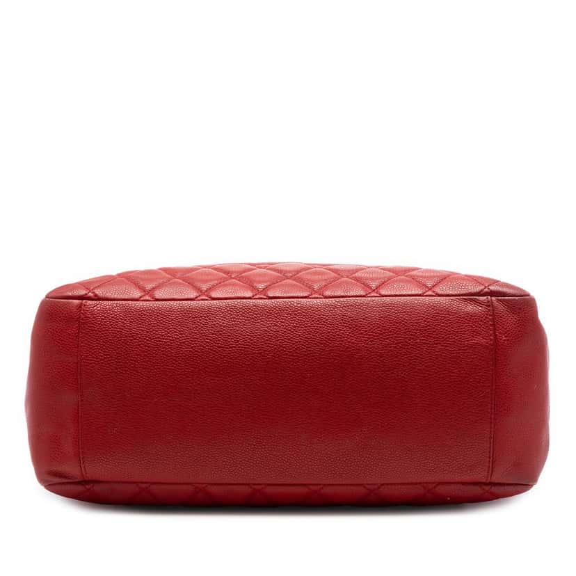 Chanel Caviar Grand Shopping Tote Red Leather Very good condition - Inside View