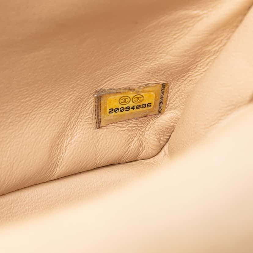 Chanel Small Quilted Iridescent Lambskin Pearl CC Crystal Flap Gold Leather Good condition - Box View