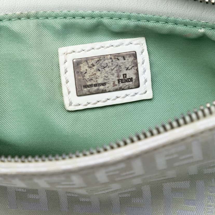 Fendi Zucchino Canvas Pochette White Very good condition - Box View