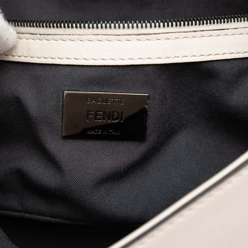 Fendi Whipstitch Leather Baguette Crossbody White Leather Very good condition - Box View