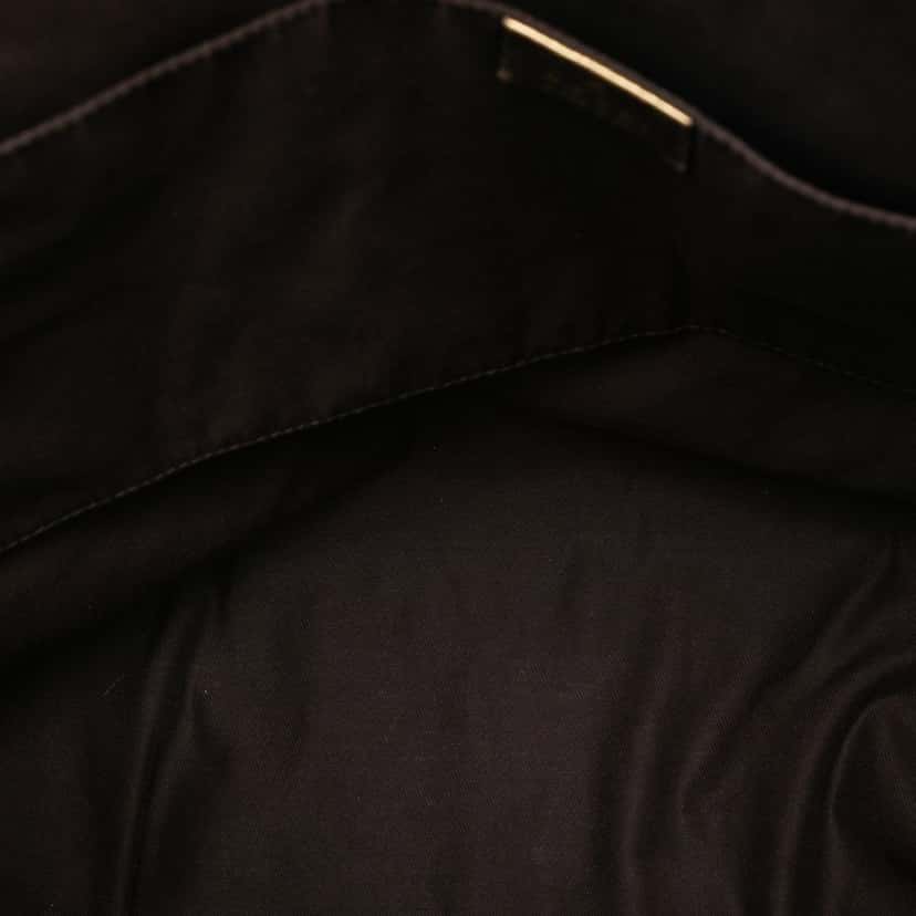 Gucci GG Canvas Web Tote Beige Very good condition - Model View