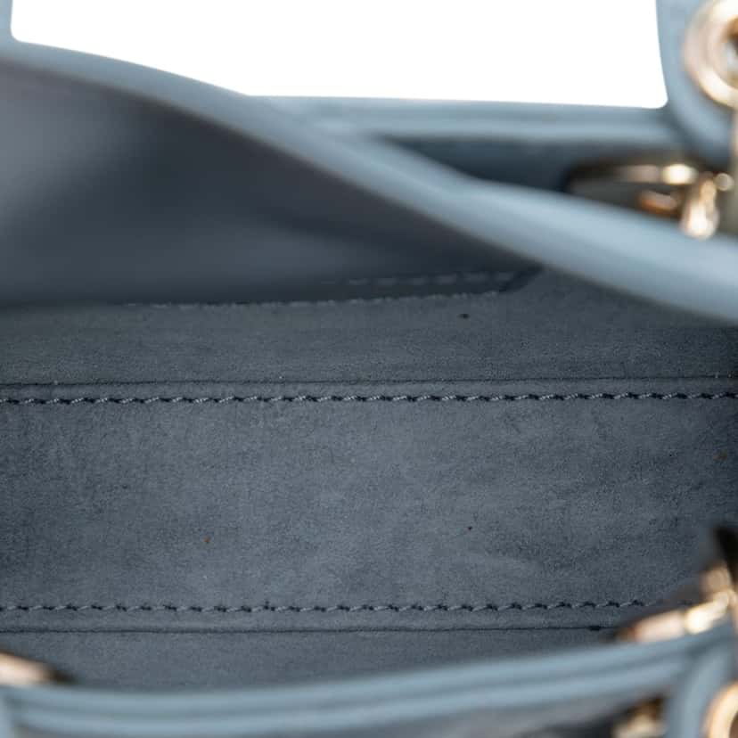 Dior Micro Lambskin Cannage Lady Dior Blue Leather Very good condition - Model View