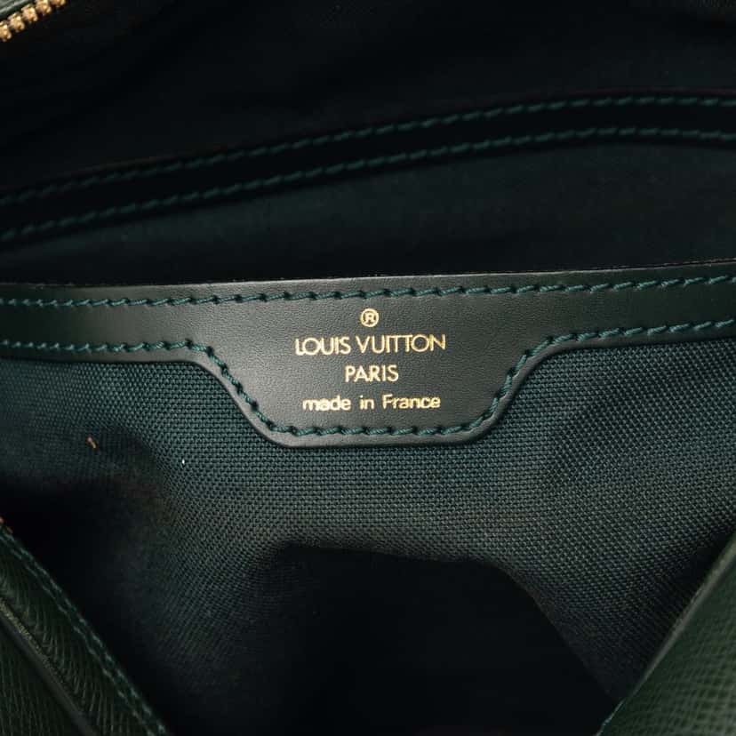 Louis Vuitton Taiga Reporter PM Green Leather Very good condition - Box View