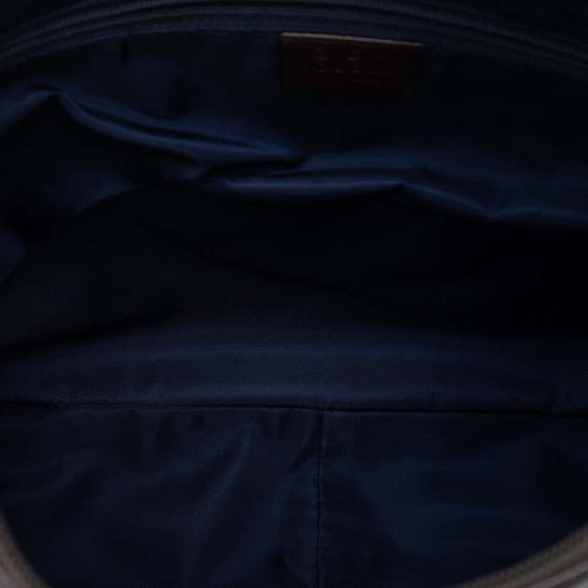 Gucci Canvas Web Shoulder Bag Blue Very good condition - Model View
