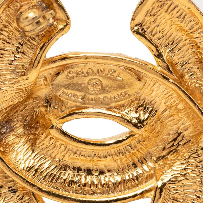 Chanel CC Quilted Gold Plated Pin Brooch Gold Metal Very good condition - Inside View