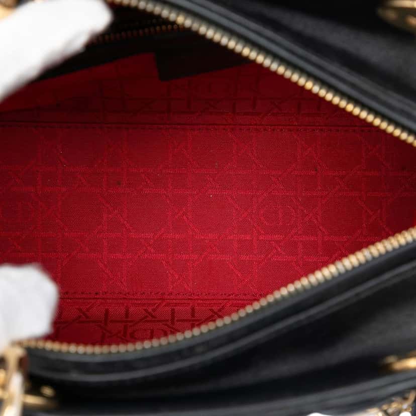 Dior Medium Lambskin Cannage Lady Dior Black Leather Very good condition - Model View
