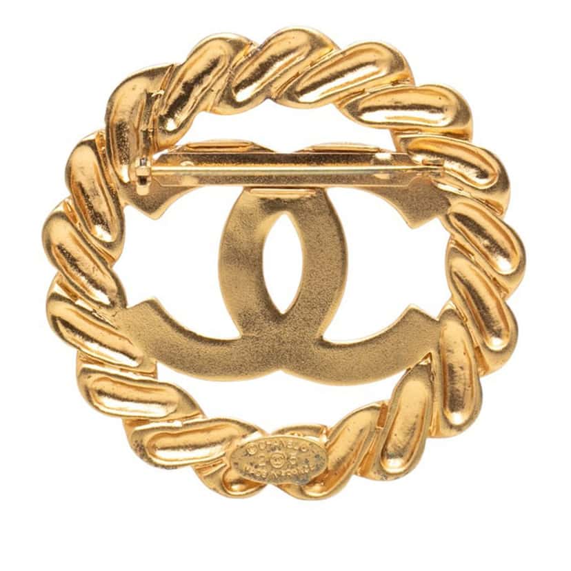 Chanel CC Gold Plated Round Brooch Gold Metal Very good condition - Back View