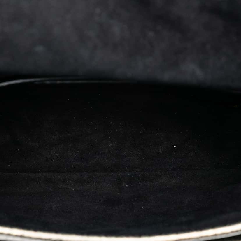 Saint Laurent Baby Metallic Calfskin Niki Gold Leather Very good condition - Model View