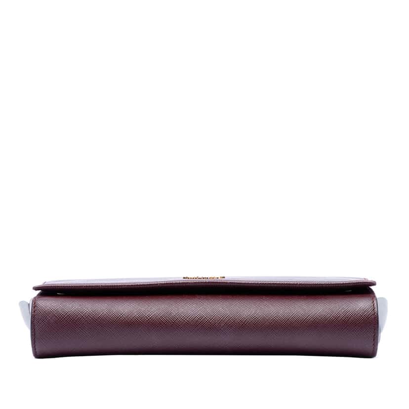 Prada Saffiano and City Calf Bibliotheque Clutch with Chain Red Leather Very good condition - Inside View