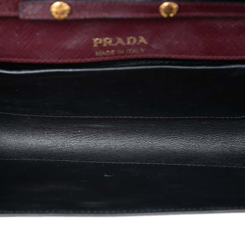 Prada Saffiano and City Calf Bibliotheque Clutch with Chain Red Leather Very good condition - Model View