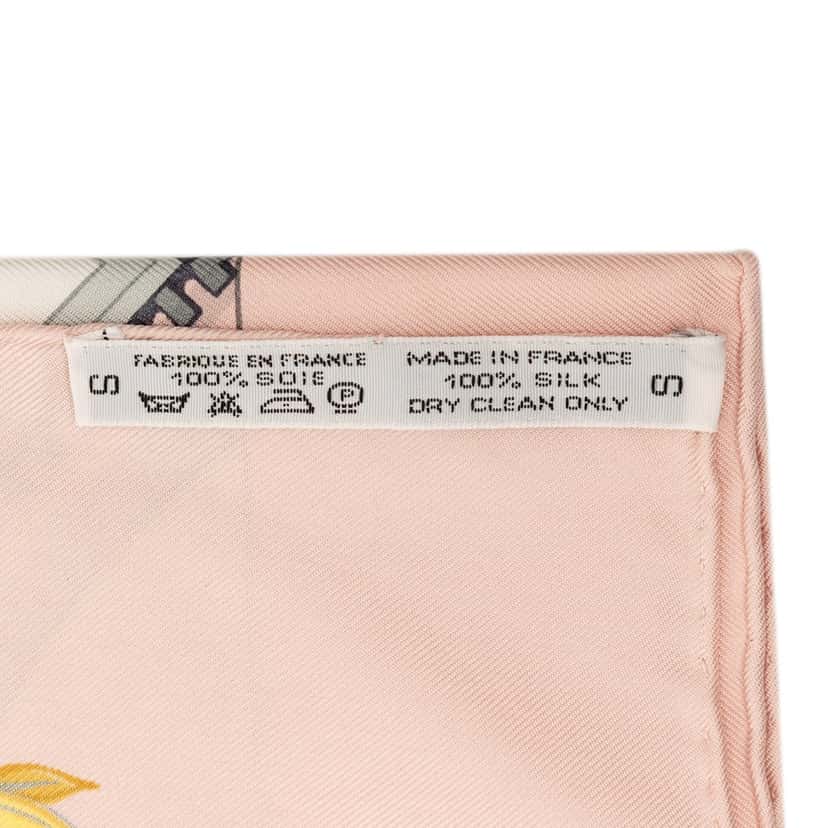 Hermès Bordeaux Porte Oceane Silk Scarf 90 Pink Very good condition - Back View