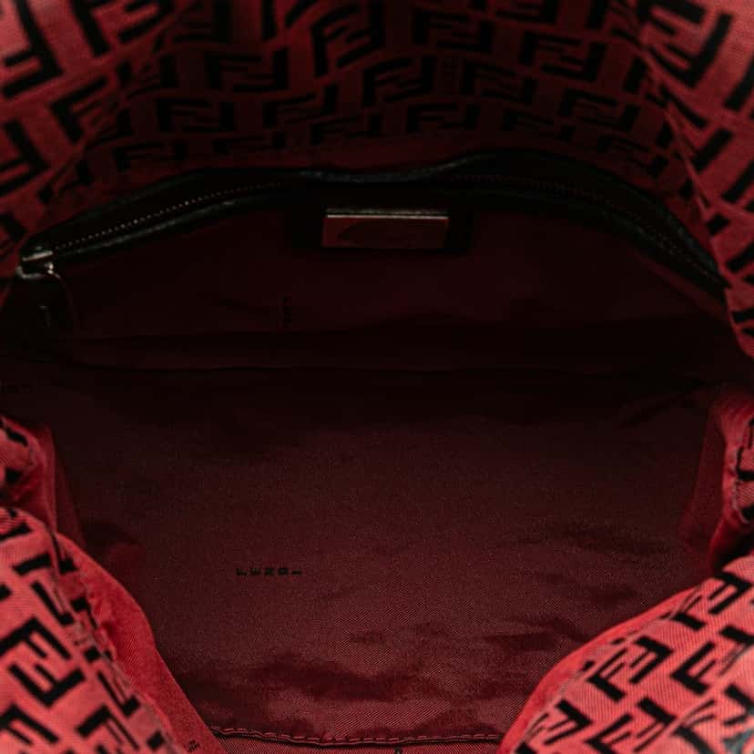 Fendi Zucca Canvas Double Flap Mamma Red Very good condition - Model View
