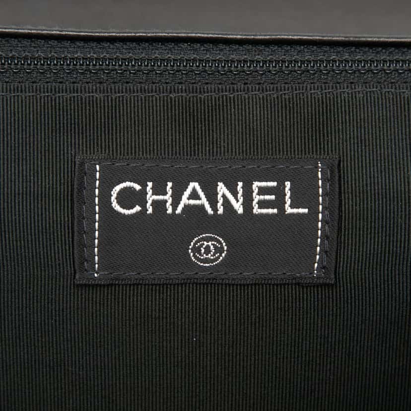 Chanel Chocolate Bar Lambskin Reissue 2.55 Single Flap Black Leather Very good condition - Box View