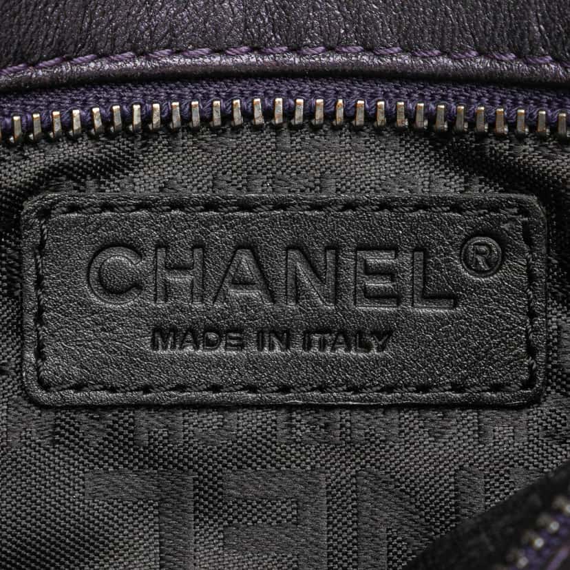 Chanel Embossed Lambskin Camellia Chain Pochette Purple Leather Very good condition - Box View