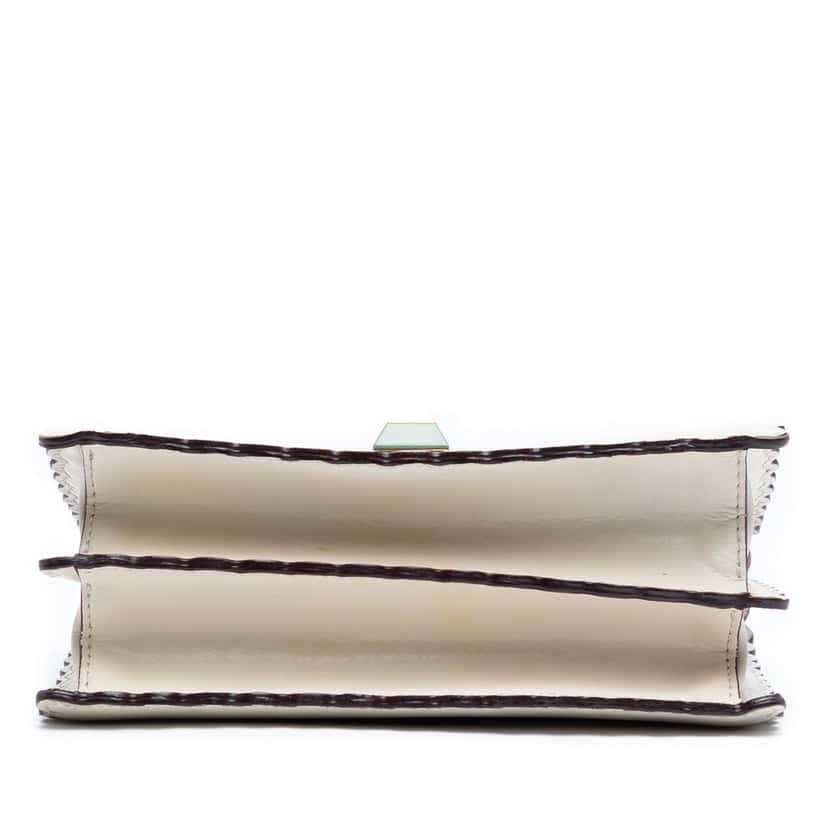Fendi Small Scalloped Leather Kan I Crossbody White Leather Good condition - Inside View
