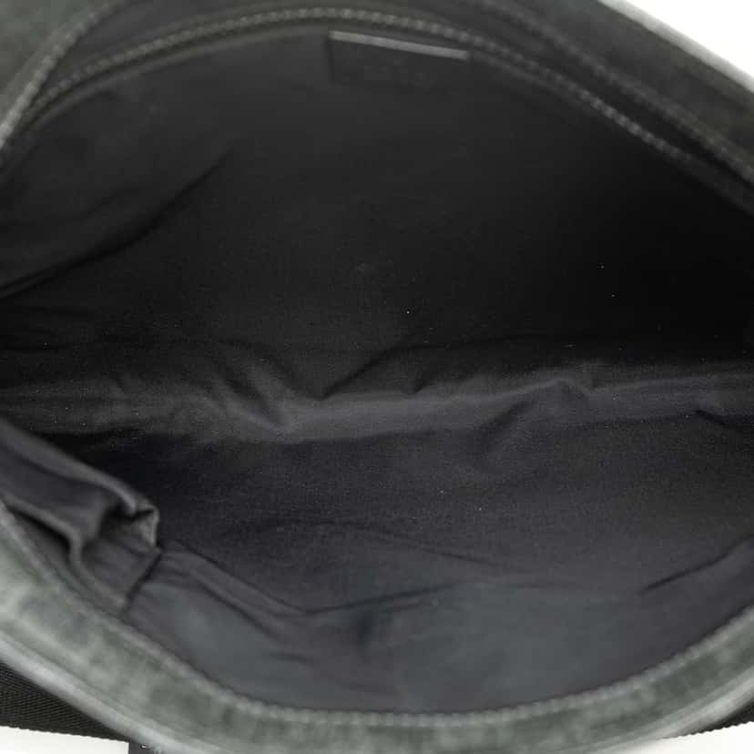 Gucci GG Supreme Crossbody Black Very good condition - Model View