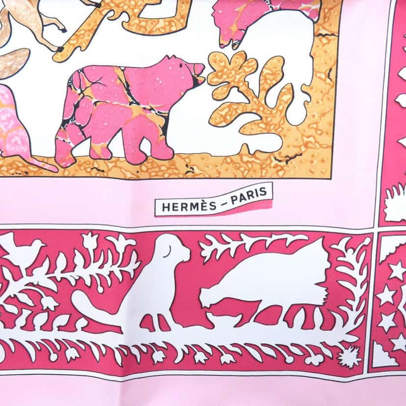 Hermès Early America Silk Scarf 90 Pink Very good condition - Back View