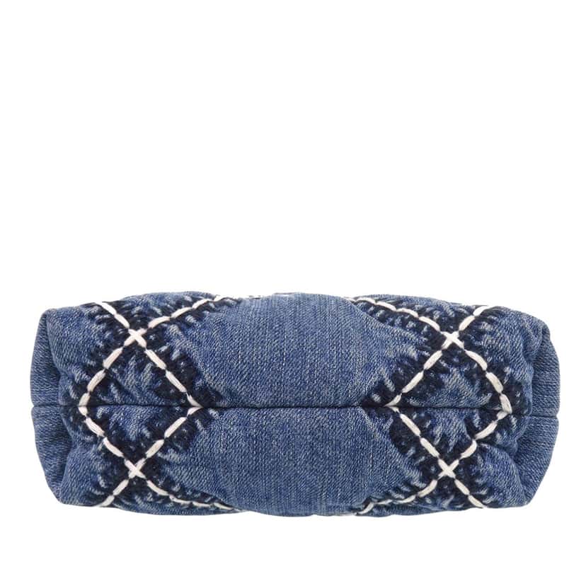 Chanel Mini Denim Stitched 22 Handbag Blue Very good condition - Inside View