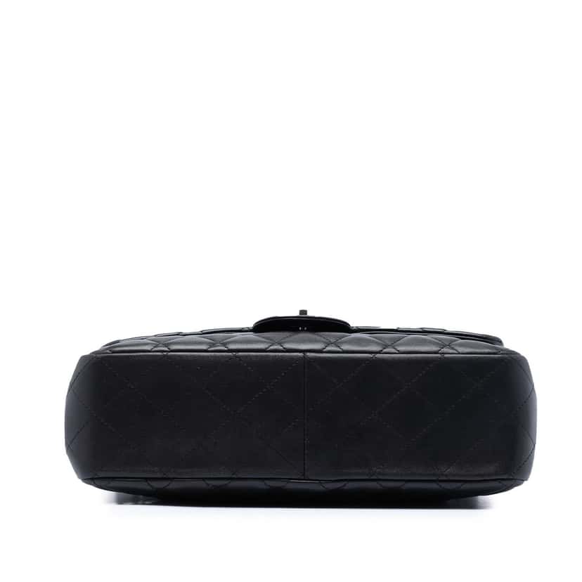 Chanel Jumbo Classic Lambskin Single Flap Black Leather Very good condition - Inside View