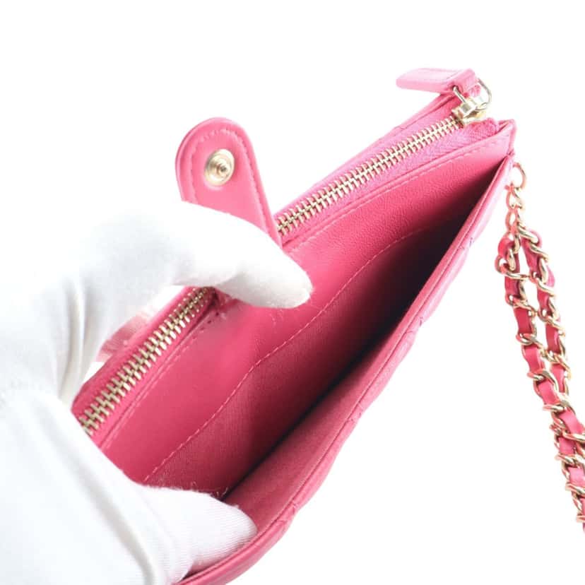 Chanel Quilted Lambskin All About Chanel Clutch On Chain Pink Leather Very good condition - Model View