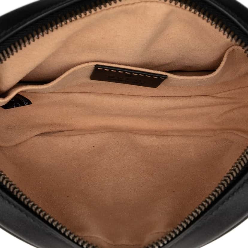 Gucci GG Marmont Matelasse Leather Belt Bag Black Leather Very good condition - Model View