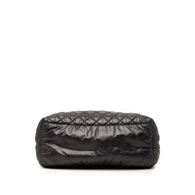 Chanel Large Quilted Nylon Reversible Coco Cocoon Tote Black Very good condition - Inside View