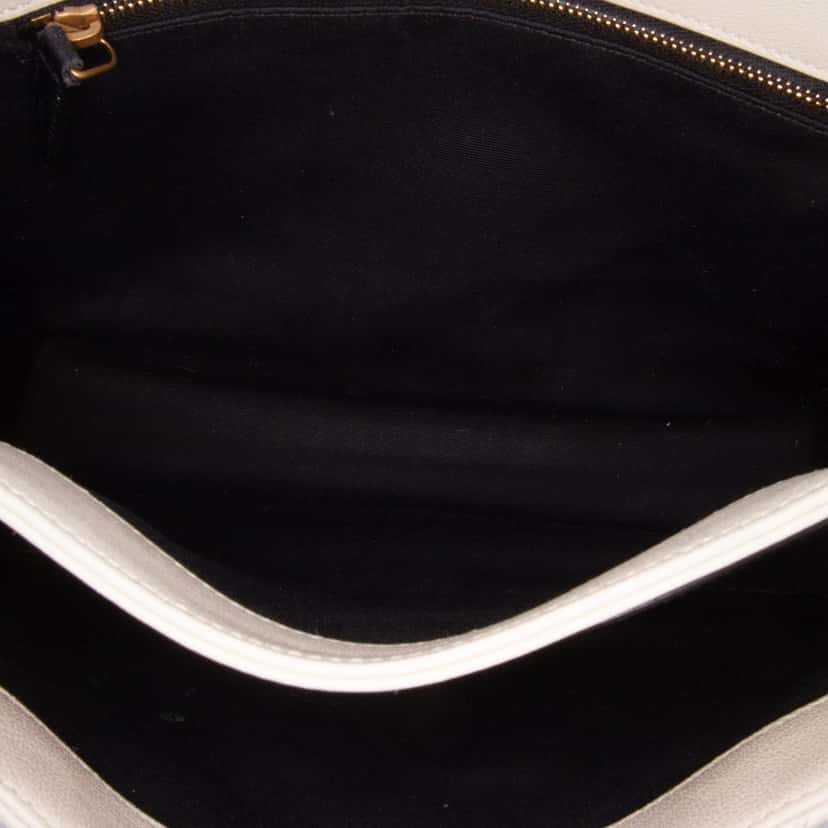 Saint Laurent Small Quilted Lambskin Becky Chain Shoulder Bag White Leather Very good condition - Model View