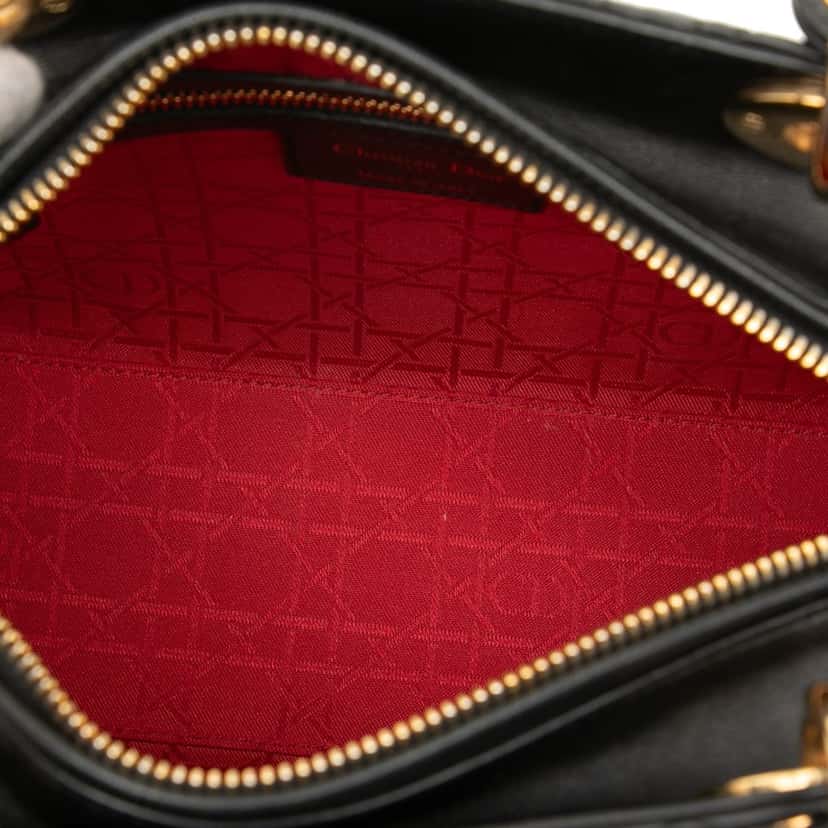 Dior Medium Lambskin Cannage Lady Dior Black Leather Very good condition - Model View