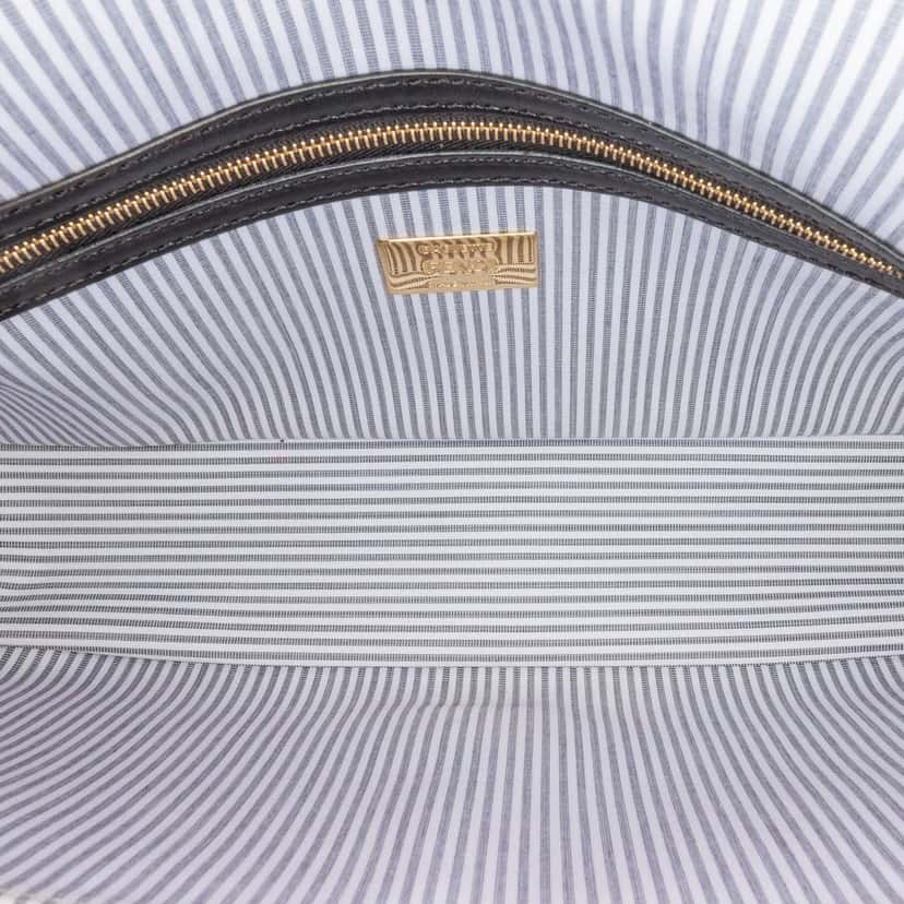Fendi Striped Jersey Baguette Satchel White Very good condition - Model View