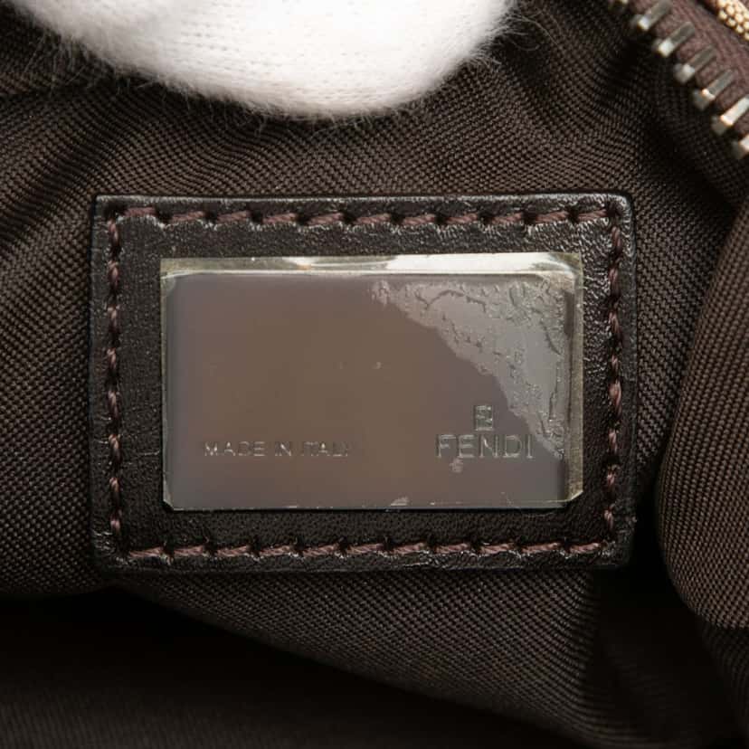 Fendi Zucchino Oyster Shoulder Bag Beige Good condition - Box View