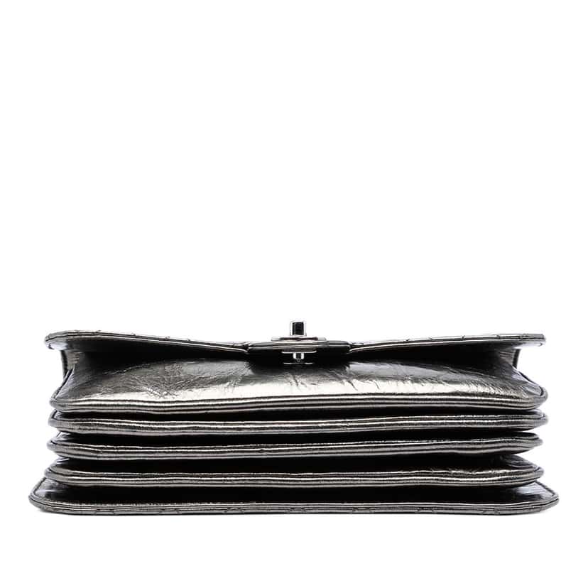 Chanel Medium Metallic Crackled Calfskin Clams Pocket Flap Silver Leather Very good condition - Inside View