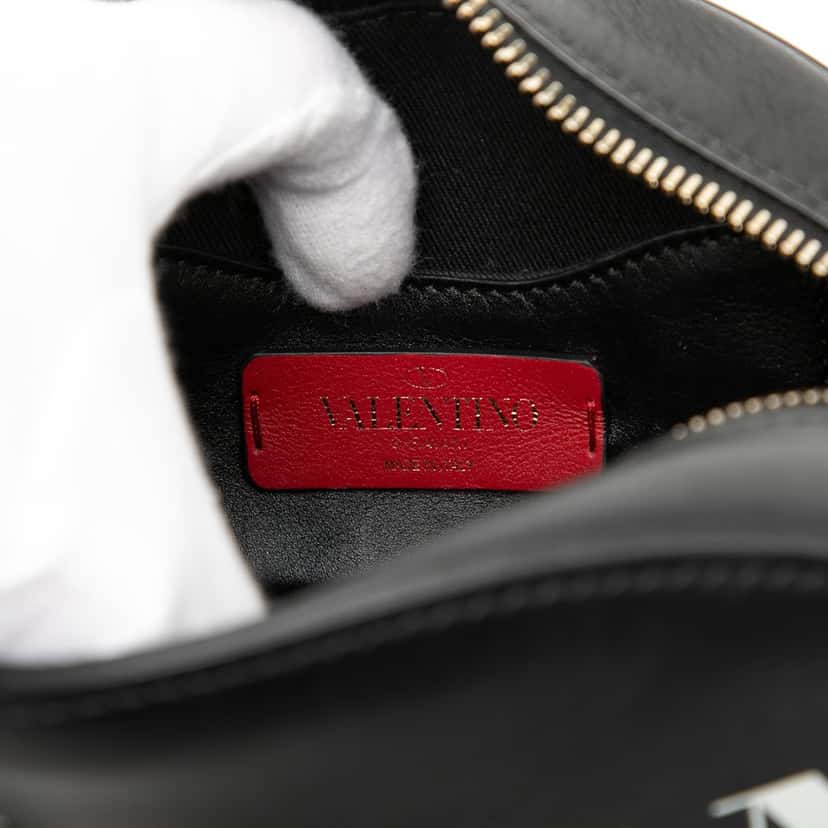 Valentino Calfskin Rockstud VLTN Oval Crossbody Black Leather Very good condition - Box View