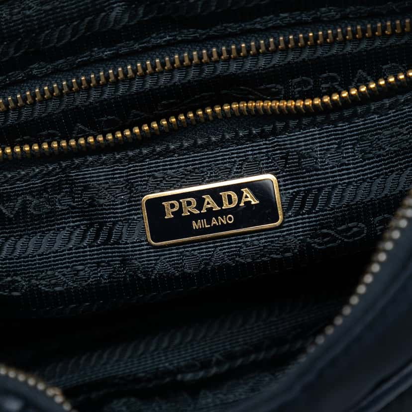 Prada Saffiano Trimmed Tessuto Chain Crossbody Blue Very good condition - Box View